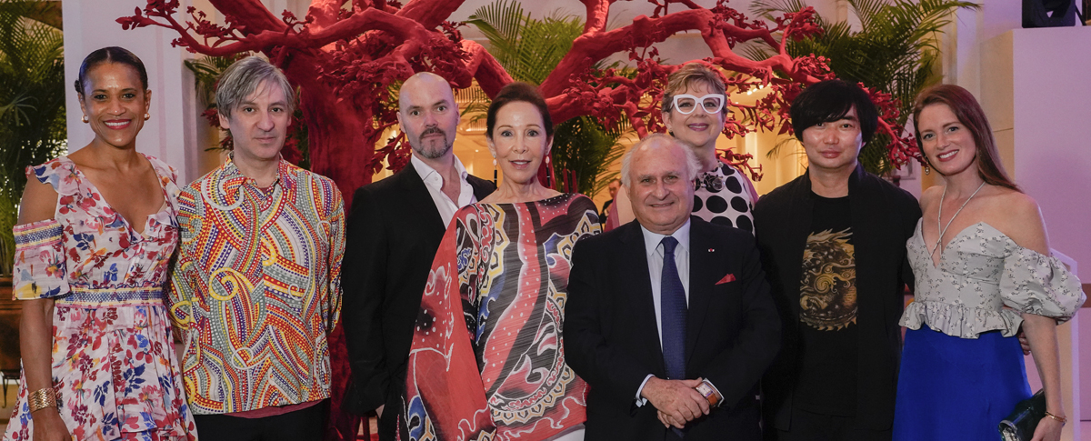 c2The Honourable Sir Michael Kadoorie and Lady Betty Kadoorie with the four artists and two curators of Art in Resonance (Photo credit Getty Images)(1).jpg